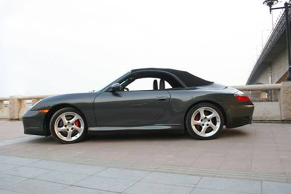 無頂快感：Porsche 996 Carrera 4S 