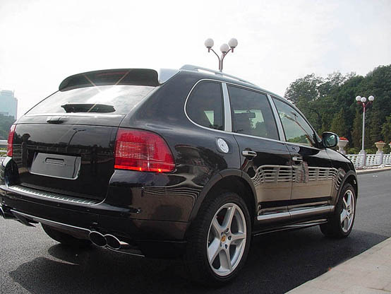 紳士愛運動：Porsche Cayenne S